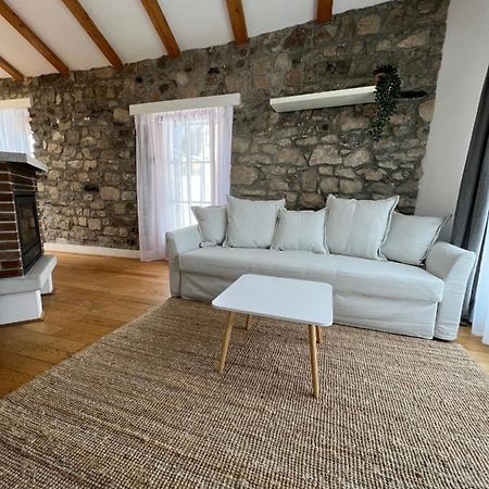 Guesthouse 45 Dutovlje Экстерьер фото